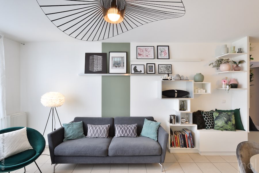 Salon décoré dans location Airbnb à Paris
